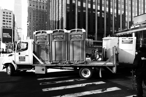 Best Luxury portable toilet rental  in Candlewick Lake, IL